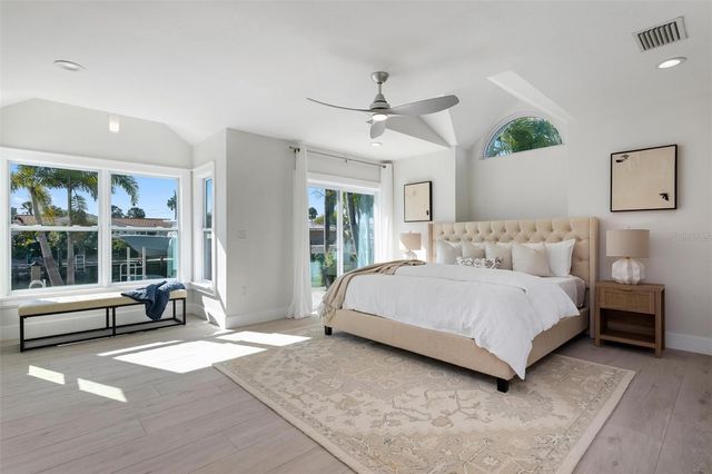 616 FOXWORTH LANE, Holmes Beach, FL 34217