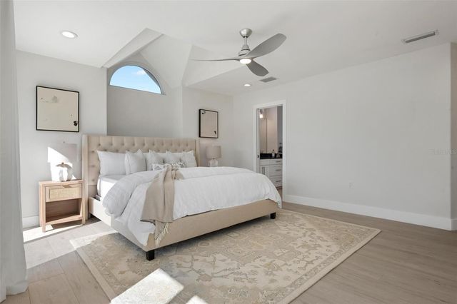 616 FOXWORTH LANE, Holmes Beach, FL 34217