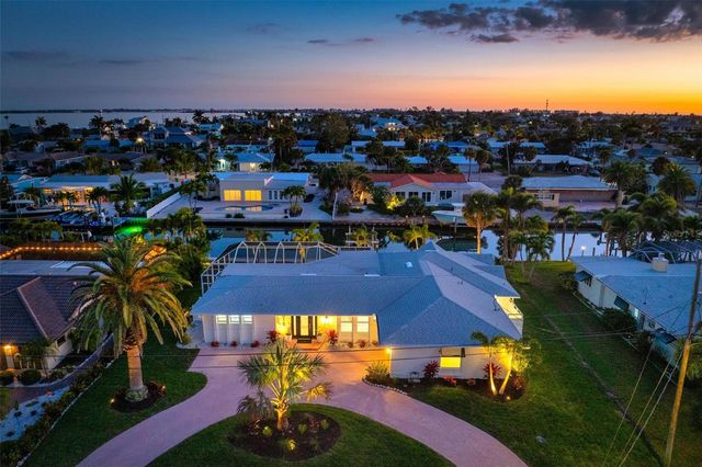 616 FOXWORTH LANE, Holmes Beach, FL 34217