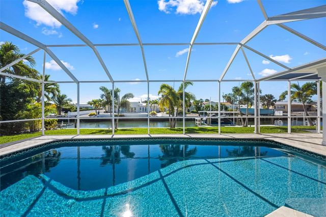 616 FOXWORTH LANE, Holmes Beach, FL 34217