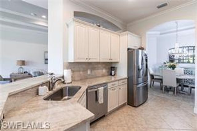 9550 Ironstone TER 201, Naples, FL 34120