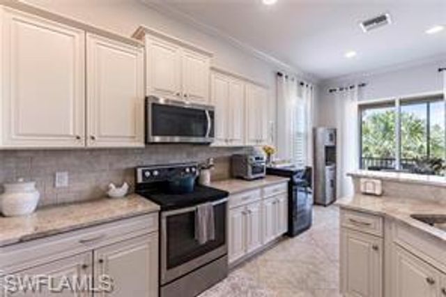 9550 Ironstone TER 201, Naples, FL 34120