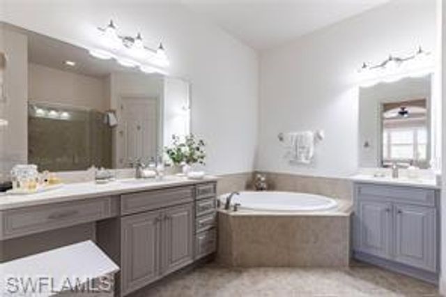 9550 Ironstone TER 201, Naples, FL 34120