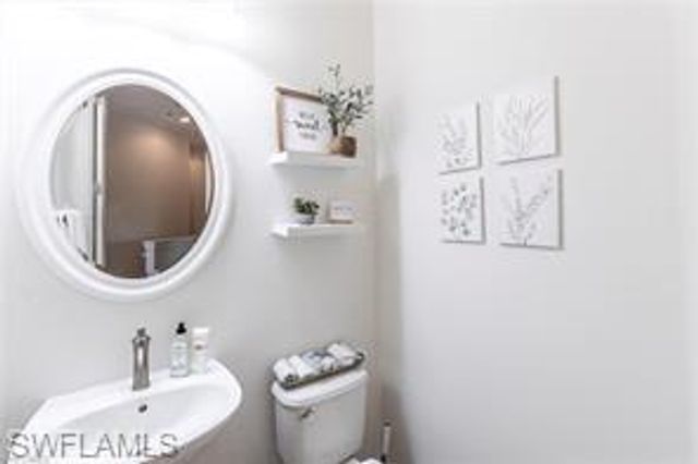 9550 Ironstone TER 201, Naples, FL 34120