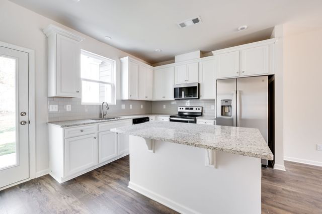 1229 Hope Village Way, Hermitage, TN 37076
