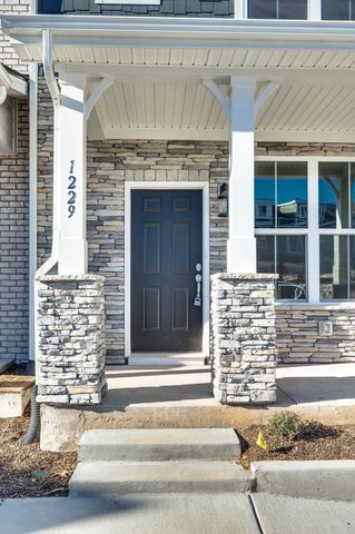 1229 Hope Village Way, Hermitage, TN 37076