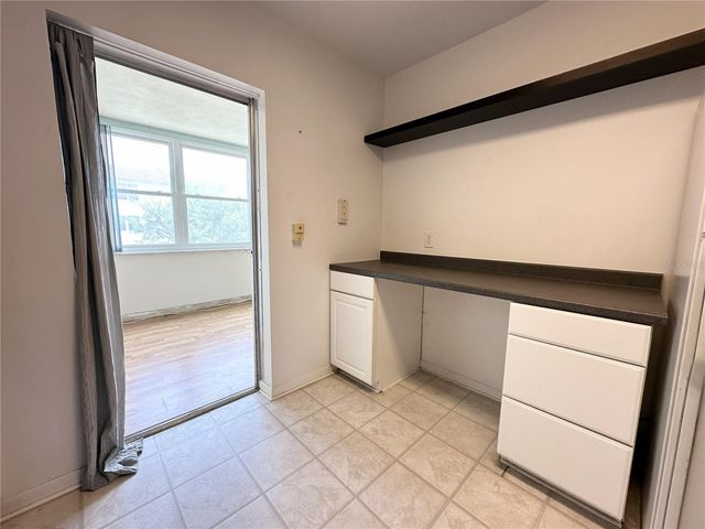 5728 14TH AVENUE N 206B, St Petersburg, FL 33710