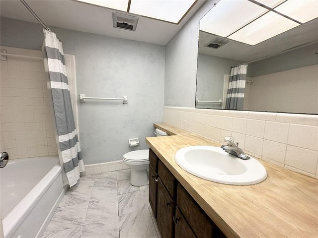 5728 14TH AVENUE N 206B, St Petersburg, FL 33710