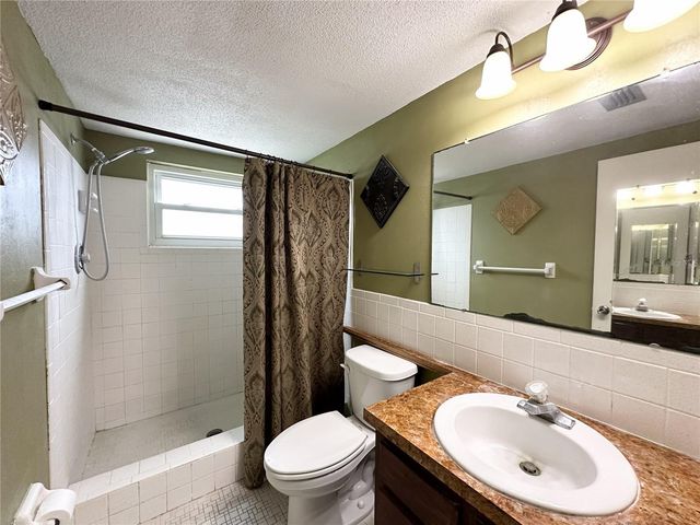 5728 14TH AVENUE N 206B, St Petersburg, FL 33710