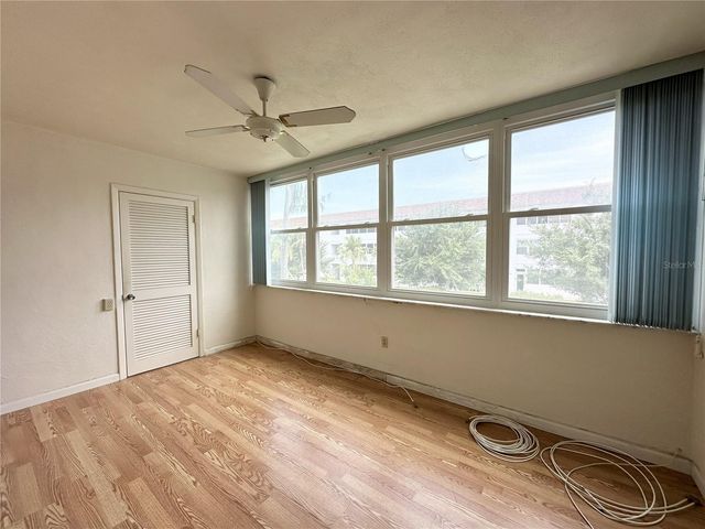 5728 14TH AVENUE N 206B, St Petersburg, FL 33710