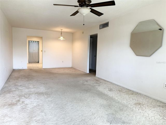 5728 14TH AVENUE N 206B, St Petersburg, FL 33710