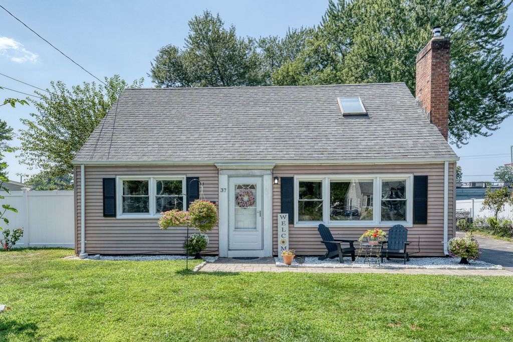 37 Wrights Lane, Glastonbury, CT 06033