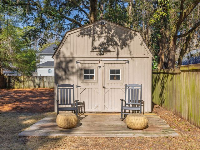 2412 Fulford Court, Mount Pleasant, SC 29466