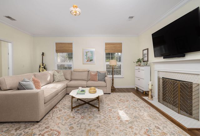 2412 Fulford Court, Mount Pleasant, SC 29466