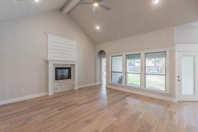 609 Keel Way, Azle, TX 76020