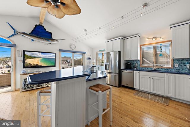 113 18TH ST, Surf City, NJ 08008
