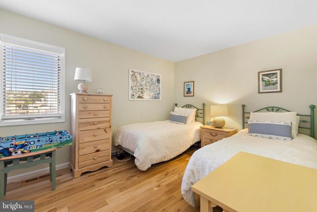 113 18TH ST, Surf City, NJ 08008