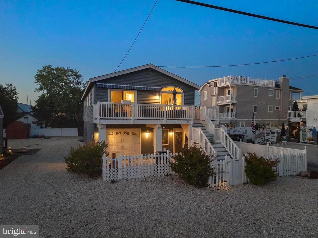 113 18TH ST, Surf City, NJ 08008