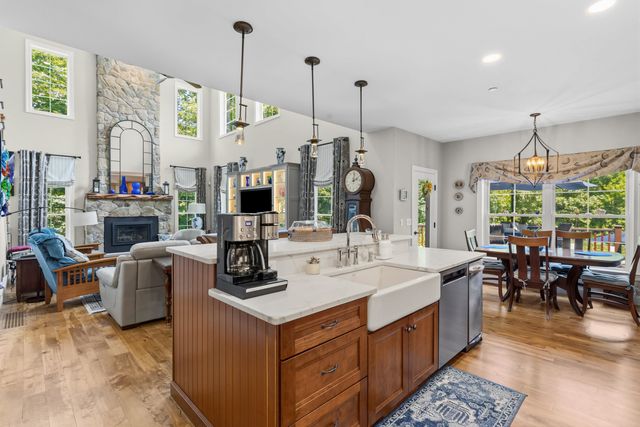 9 Samuel J Drive, Merrimack, NH 03054