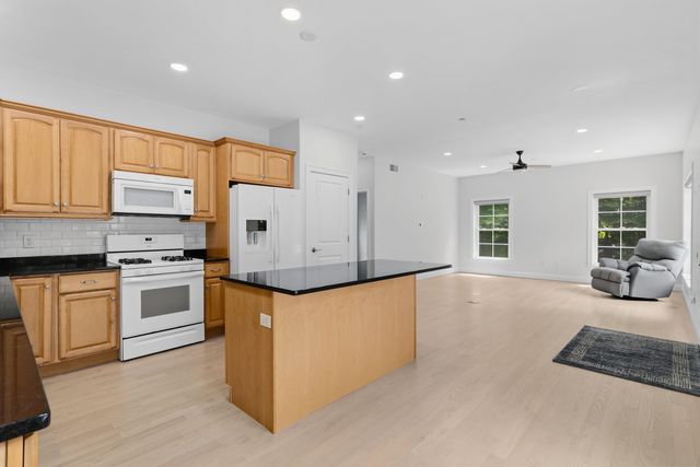 9 Samuel J Drive, Merrimack, NH 03054