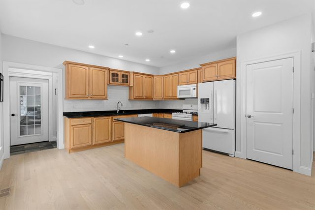 9 Samuel J Drive, Merrimack, NH 03054