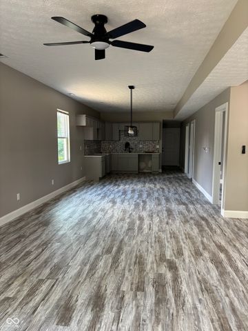 1924 N Lesley Avenue, Indianapolis, IN 46218