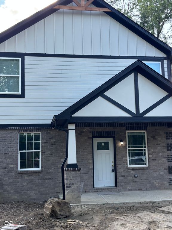 1924 N Lesley Avenue, Indianapolis, IN 46218