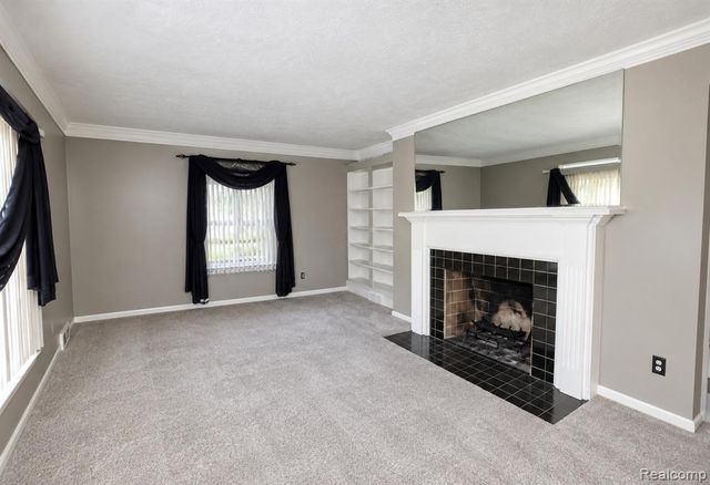 13401 Hartwell Street, Detroit, MI 48227