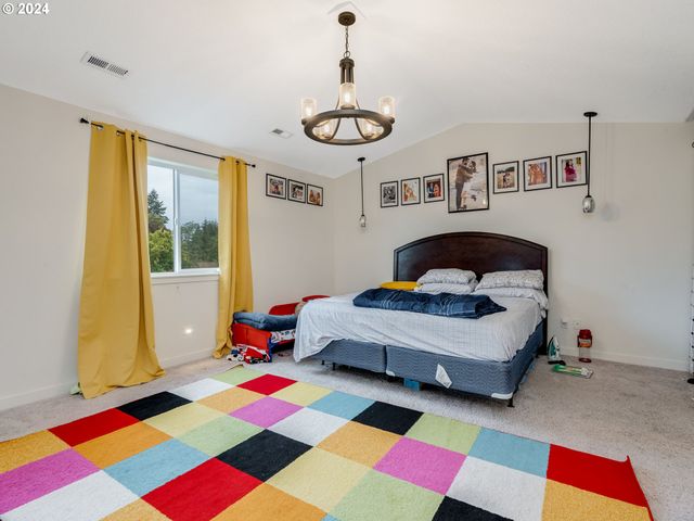 579 Nw ADAMS Ave, Hillsboro, OR 97124