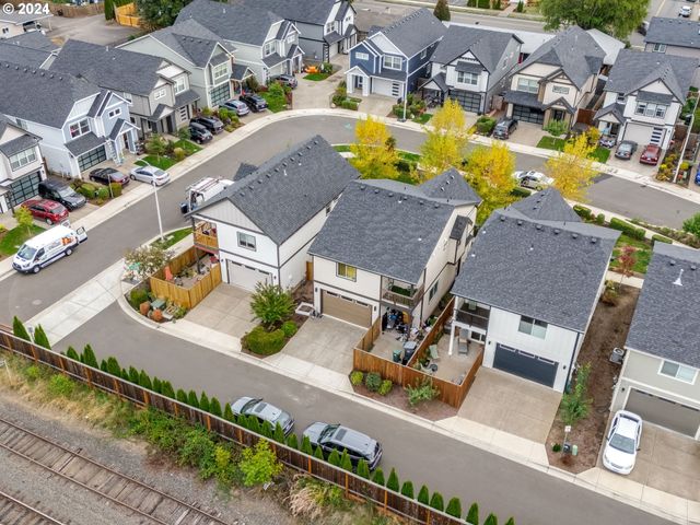 579 Nw ADAMS Ave, Hillsboro, OR 97124