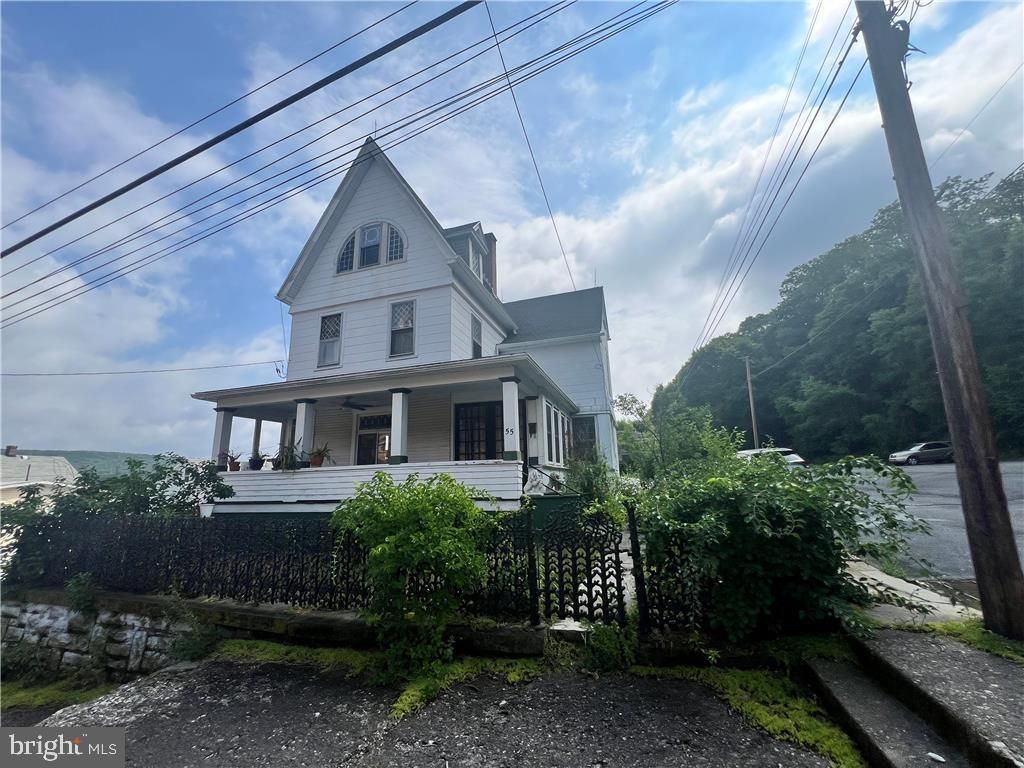 55 S WALNUT STREET, Lansford, PA 18232