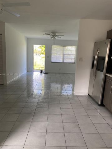 3435 SW 62nd Way B, Miramar, FL 33023
