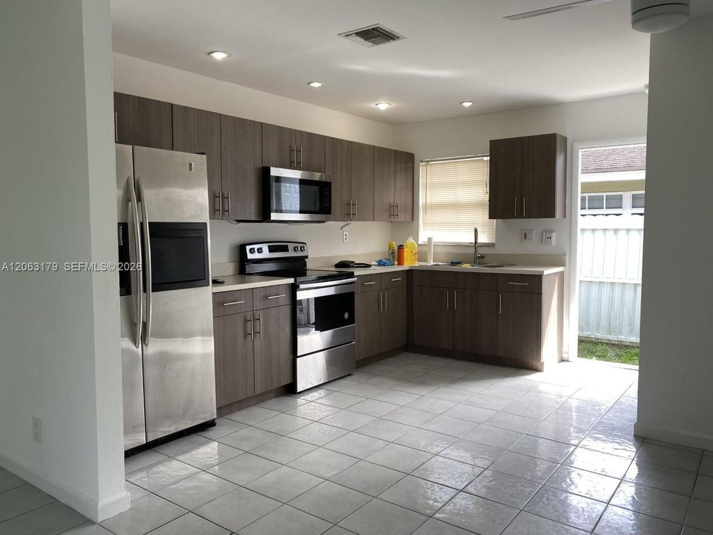 3435 SW 62nd Way B, Miramar, FL 33023