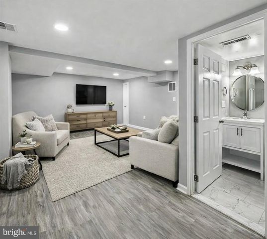 1118 WELDON AVE, Baltimore, MD 21211