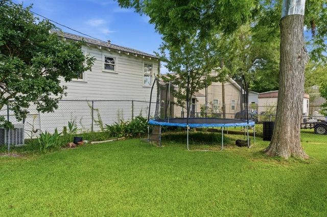 1707 Hodges Street, Lake Charles, LA 70601