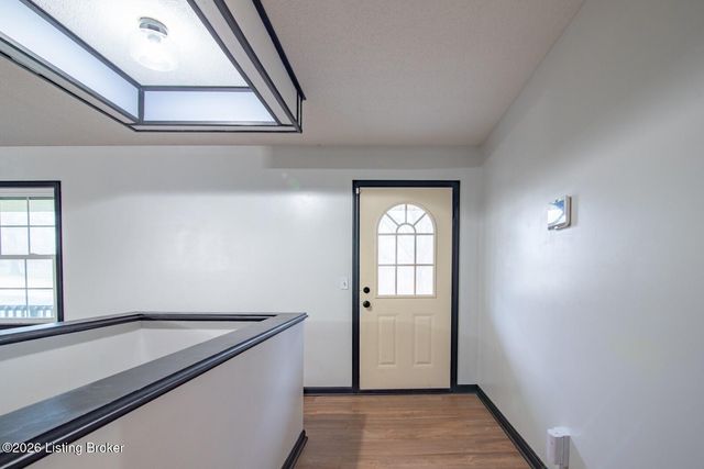 1104 Ellen Dr, Radcliff, KY 40160