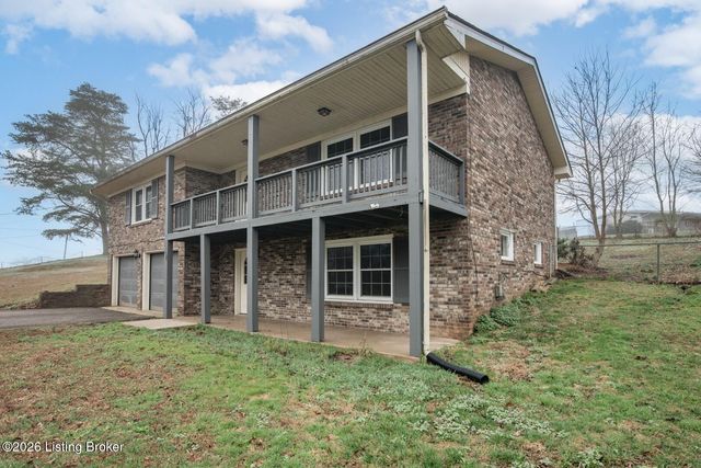 1104 Ellen Dr, Radcliff, KY 40160