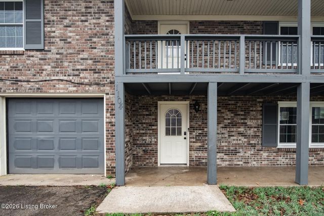 1104 Ellen Dr, Radcliff, KY 40160