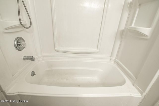 1104 Ellen Dr, Radcliff, KY 40160