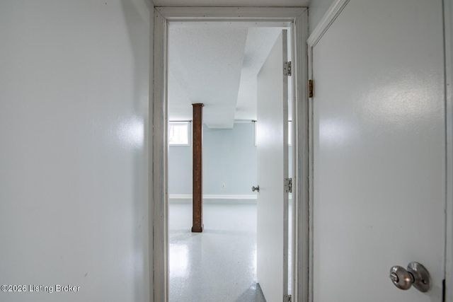 1104 Ellen Dr, Radcliff, KY 40160