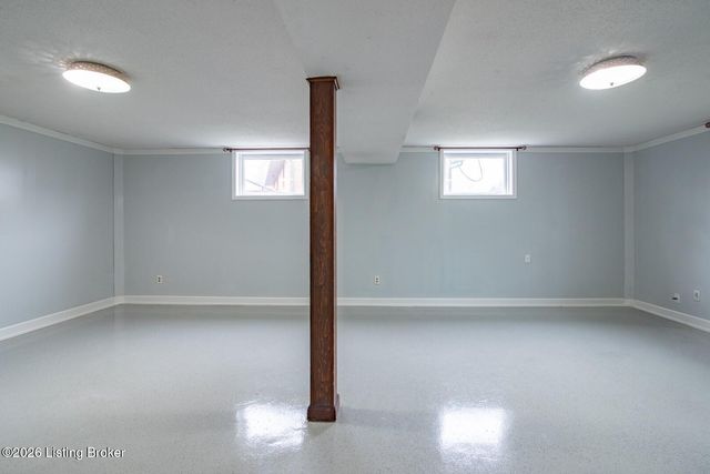 1104 Ellen Dr, Radcliff, KY 40160