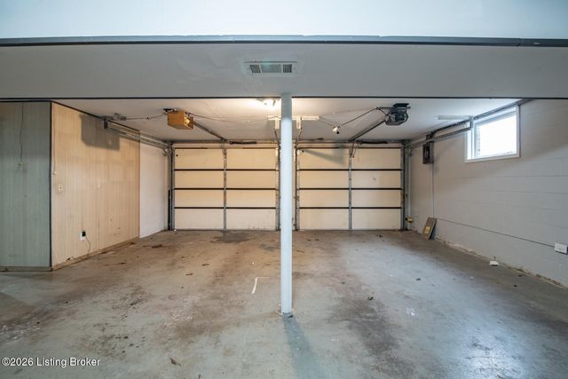 1104 Ellen Dr, Radcliff, KY 40160