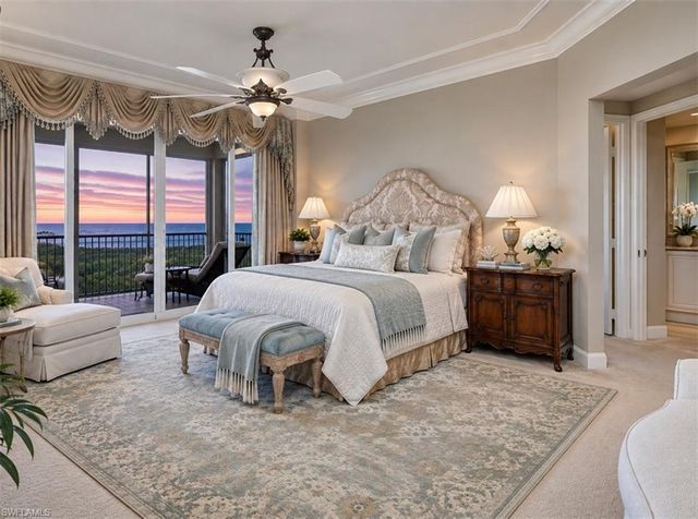 6597 Nicholas BLVD 804, Naples, FL 34108