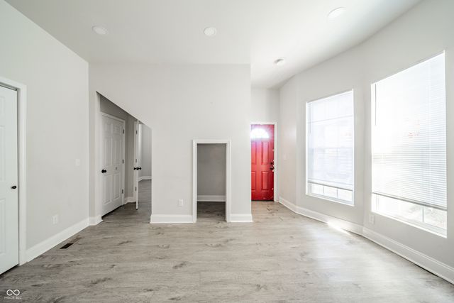 319 Hst W 10th Street, Anderson, IN 46016