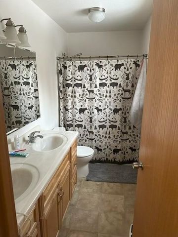 3890 HURST ROAD, North Pole, AK 99705