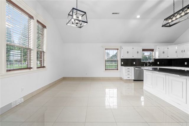 20451 Bruce Rutherford Drive, Siloam Springs, AR 72761