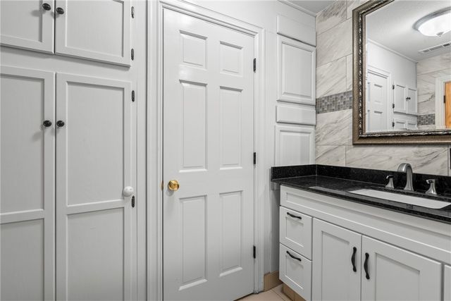 20451 Bruce Rutherford Drive, Siloam Springs, AR 72761