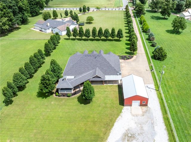 20451 Bruce Rutherford Drive, Siloam Springs, AR 72761