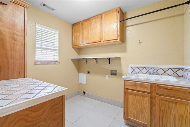 20451 Bruce Rutherford Drive, Siloam Springs, AR 72761