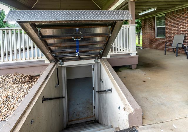20451 Bruce Rutherford Drive, Siloam Springs, AR 72761